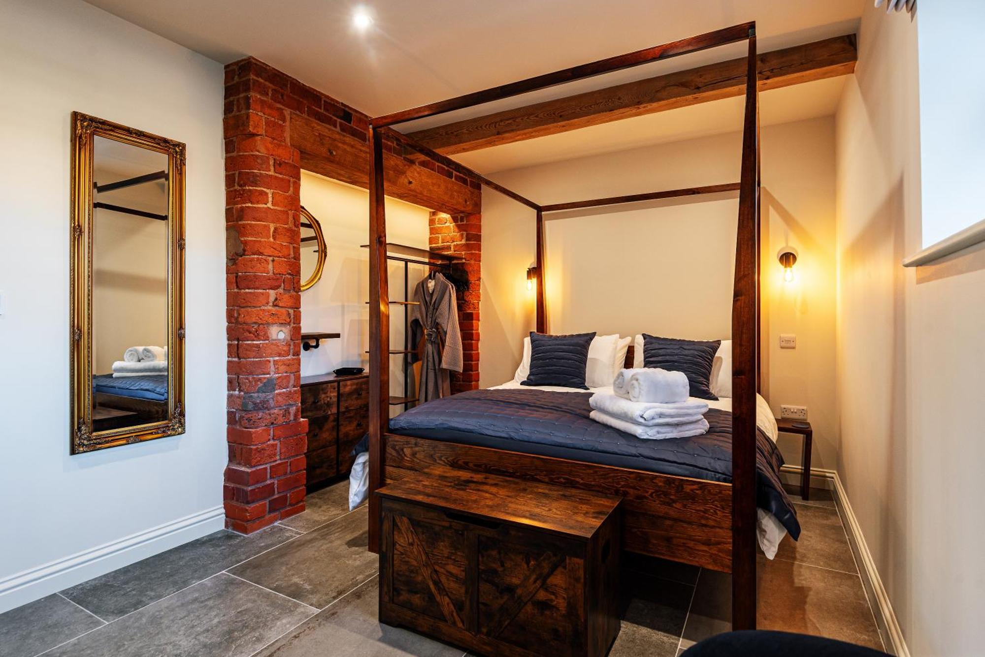 Vila Pigeon House - Unique Barn With Private Garden, Hot Tub And Wood Burner Shrewsbury Exteriér fotografie