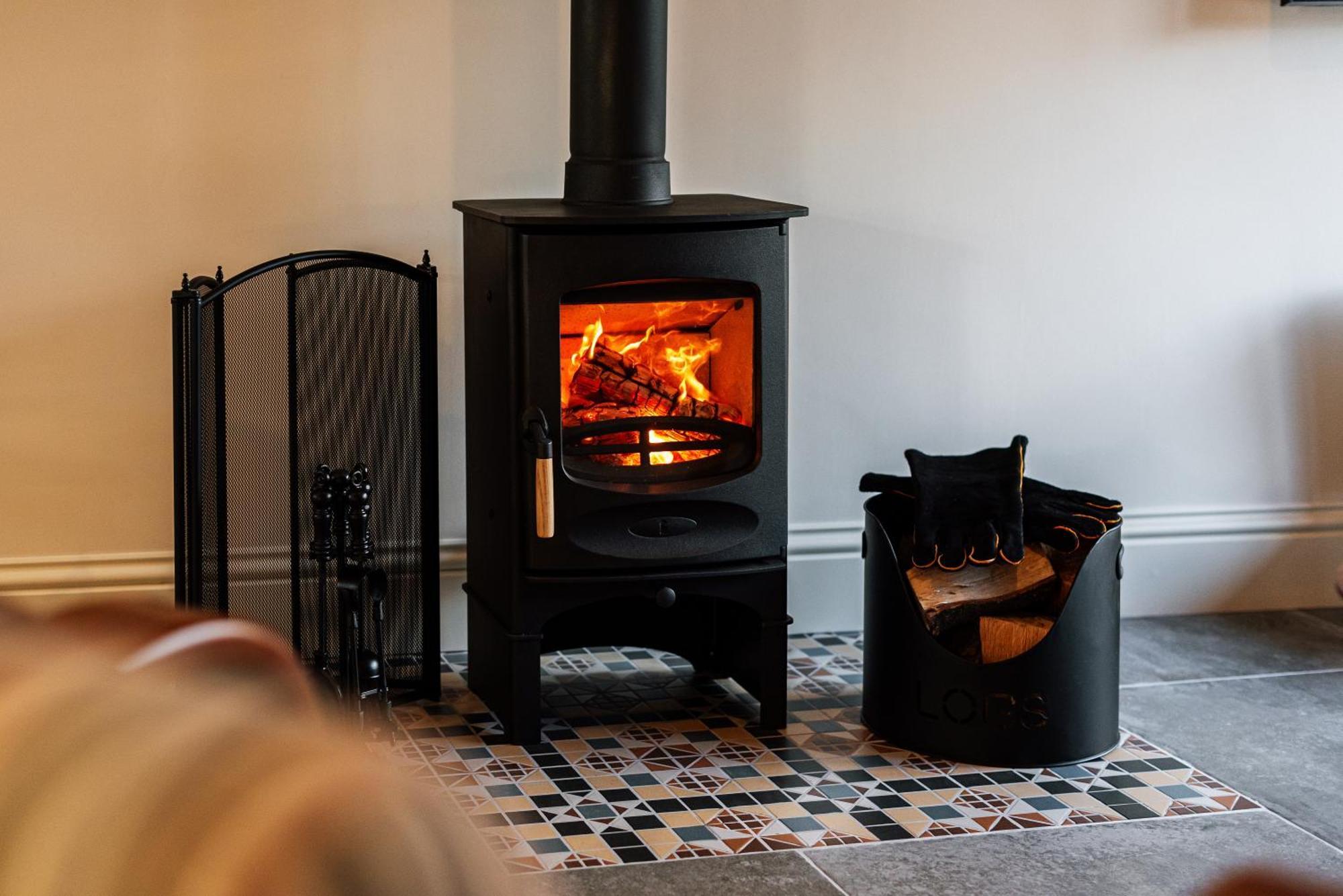 Vila Pigeon House - Unique Barn With Private Garden, Hot Tub And Wood Burner Shrewsbury Exteriér fotografie